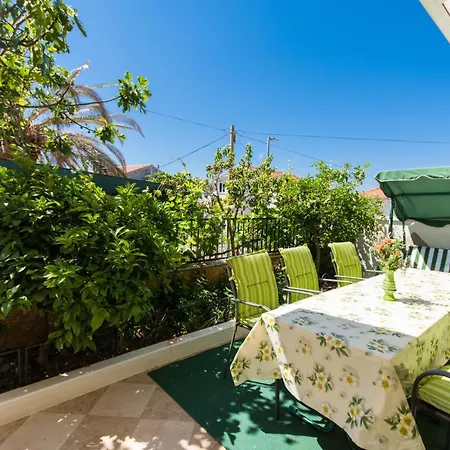 Apartments Katic Trogir Exterior photo