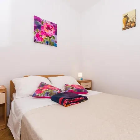Apartments Katic Trogir Exterior photo